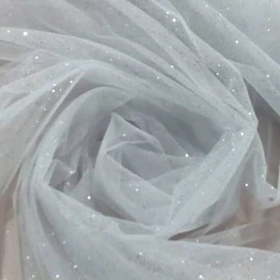 Lenço para Foto Tule Branco com Glitter Prata. (Medida: 40x50cm)